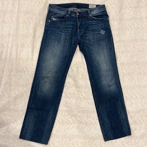 Diesel DARRON Mens 33x30 Jeans. Regular slim-tapered